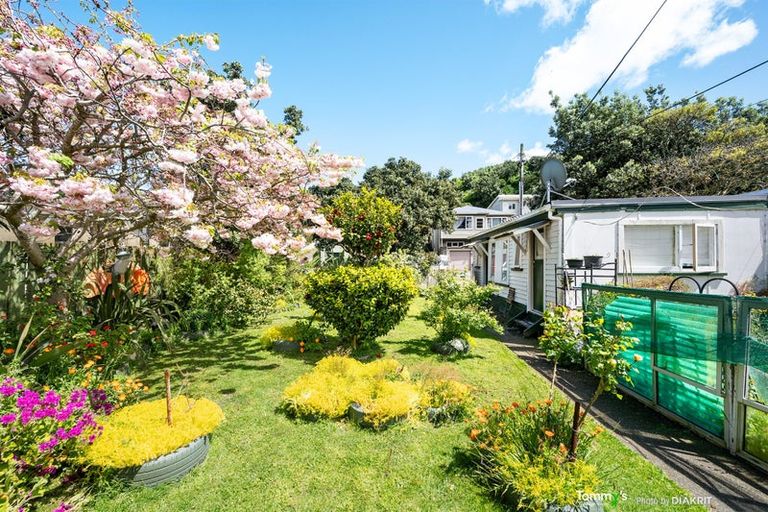 Photo of property in 70 Happy Valley Road, Owhiro Bay, Wellington, 6023