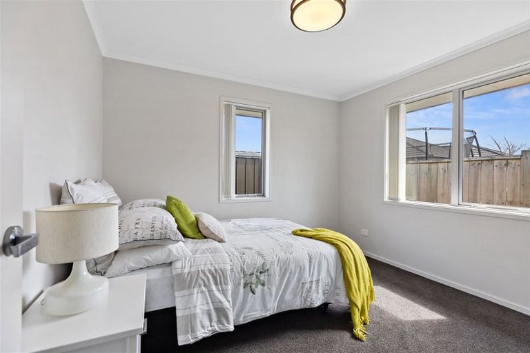 Photo of property in 21 Naeo Close, Papamoa Beach, Papamoa, 3118