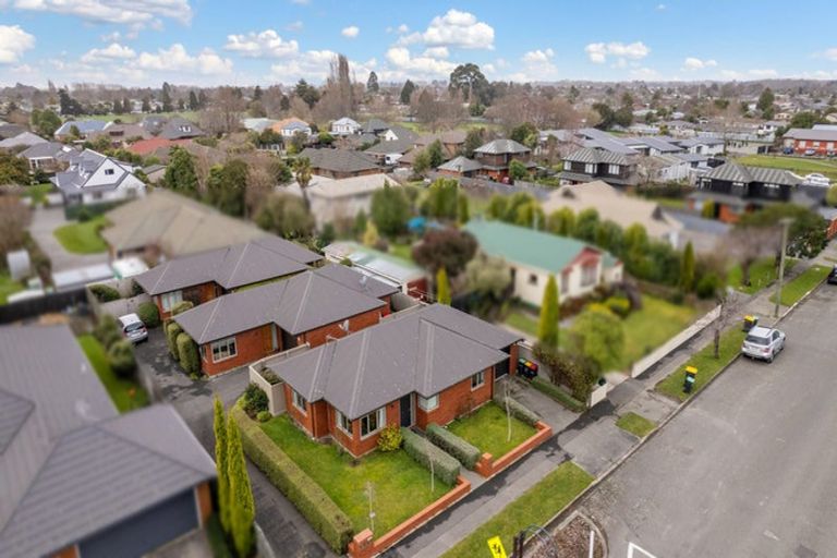 Photo of property in 1/36 Tuckers Road, Redwood, Christchurch, 8051