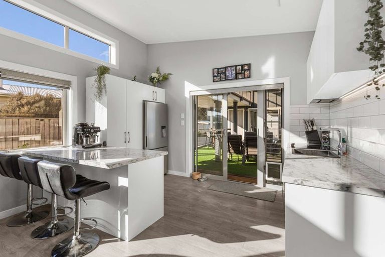 Photo of property in 60 Rua Avenue, Waitarere Beach, Levin, 5510