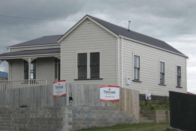 Photo of property in 52 Mosston Road, Castlecliff, Whanganui, 4501