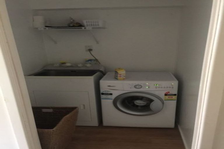 Photo of property in 2 Finchley Road, Torbay, Auckland, 0632