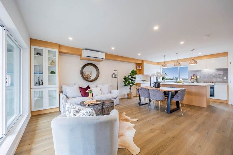 Photo of property in 7c Liston Street, Northcote, Auckland, 0627