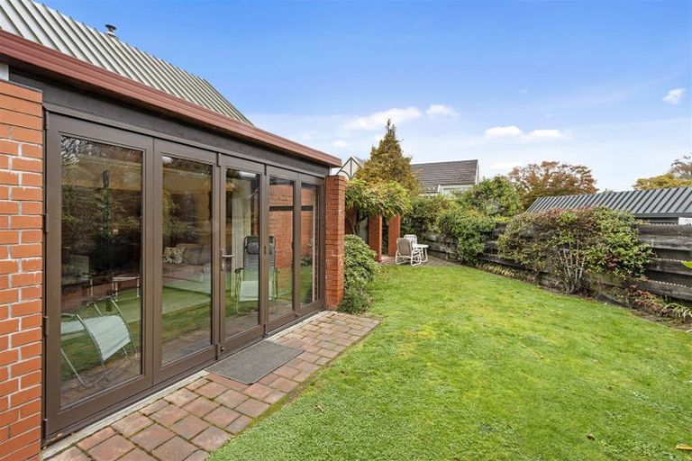 Photo of property in 7 Frith Place, Burnside, Christchurch, 8053