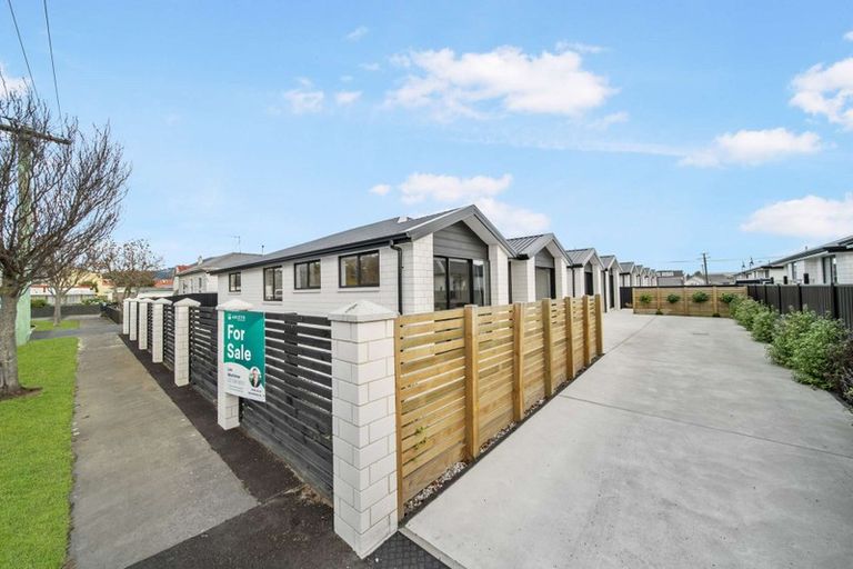Photo of property in 6a Dey Street, Mosgiel, 9024