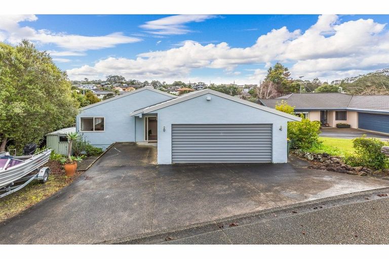 Photo of property in 19 Brookvale Park, Stanmore Bay, Whangaparaoa, 0932