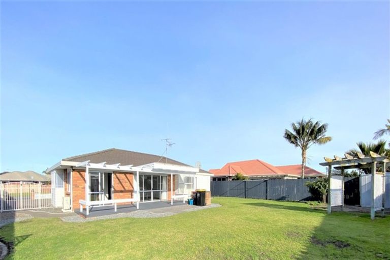 Photo of property in 4 Lotus Avenue, Mount Maunganui, 3116