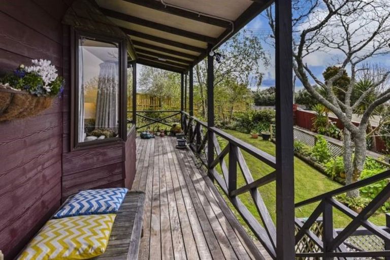 Photo of property in 22 Arran Road, Browns Bay, Auckland, 0630