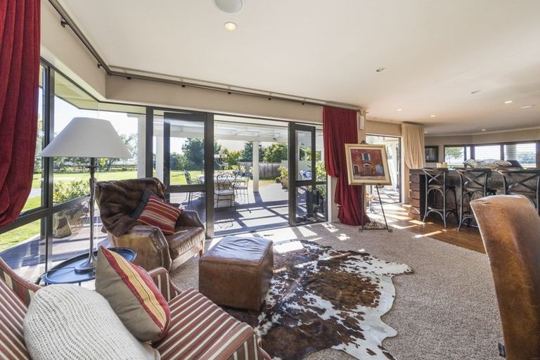 Photo of property in 11 Mckenzie Settlement Road, Kairanga, Palmerston North, 4475