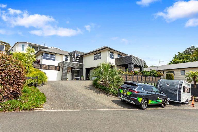 Photo of property in 37 Contour Avenue, Pyes Pa, Tauranga, 3112