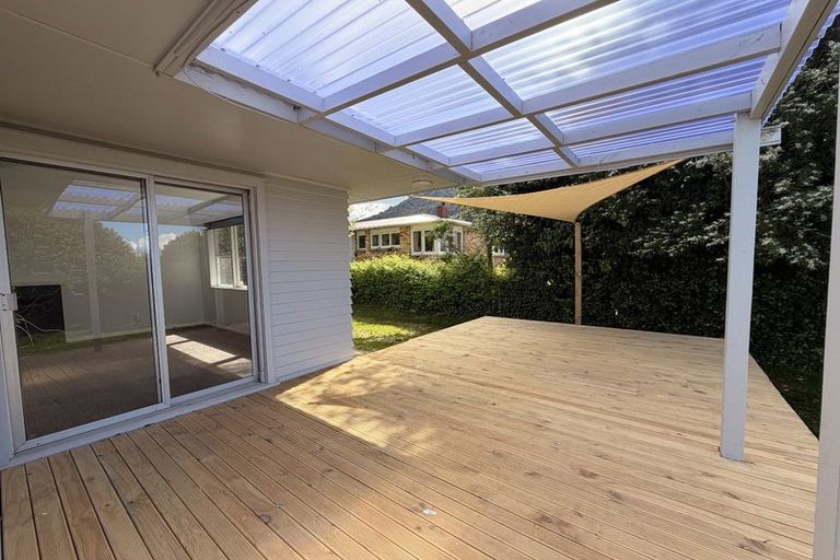 Photo of property in 27 Island View Road, Western Heights, Rotorua, 3015