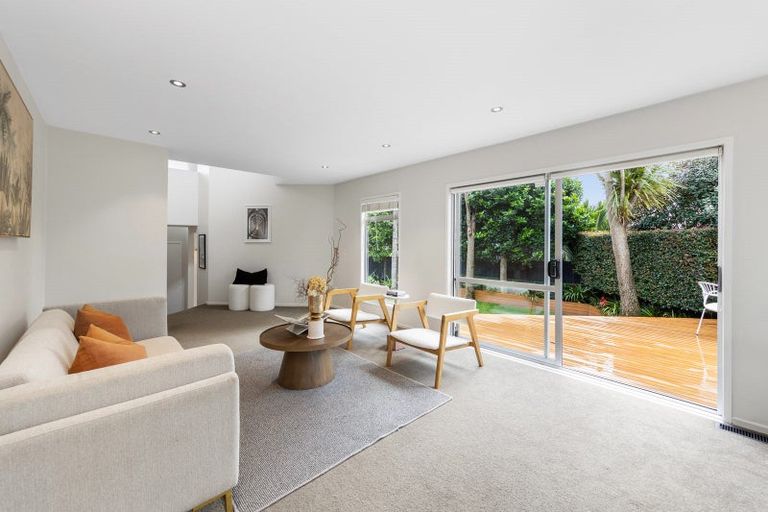Photo of property in 65a Moa Road, Point Chevalier, Auckland, 1022