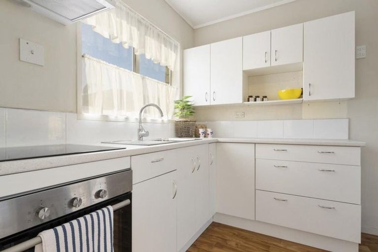 Photo of property in 23 Clemow Road, Fitzroy, New Plymouth, 4312