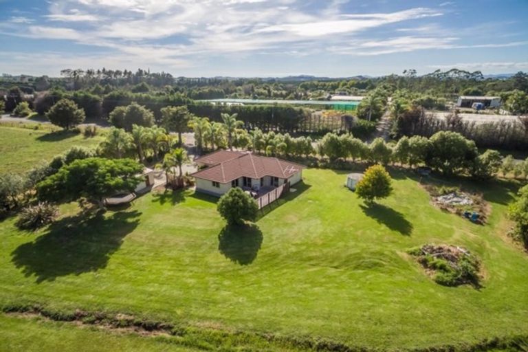 Photo of property in 10 Mccaughan Road, Kerikeri, 0294