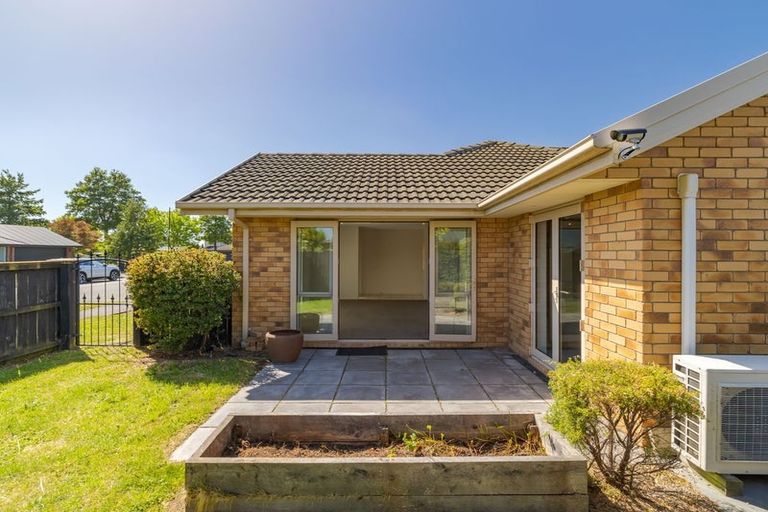 Photo of property in 3 Burbank Drive, Aidanfield, Christchurch, 8025