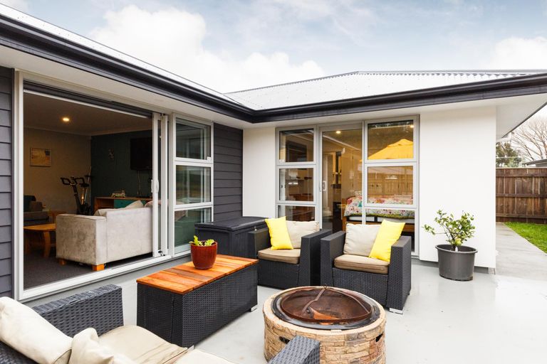 Photo of property in 14 Freedom Drive, Kelvin Grove, Palmerston North, 4414