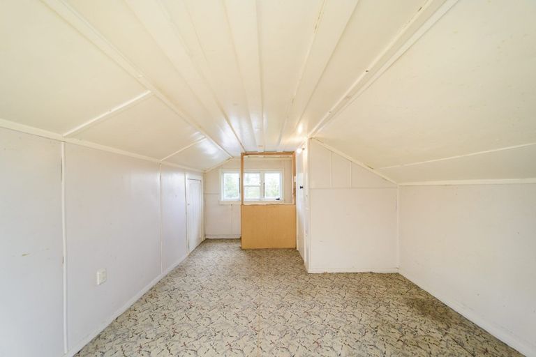 Photo of property in 11 Rosalie Terrace, Kelvin Grove, Palmerston North, 4414