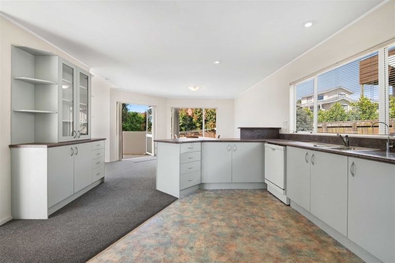 Photo of property in 8 Charlotte Street, Stanmore Bay, Whangaparaoa, 0932