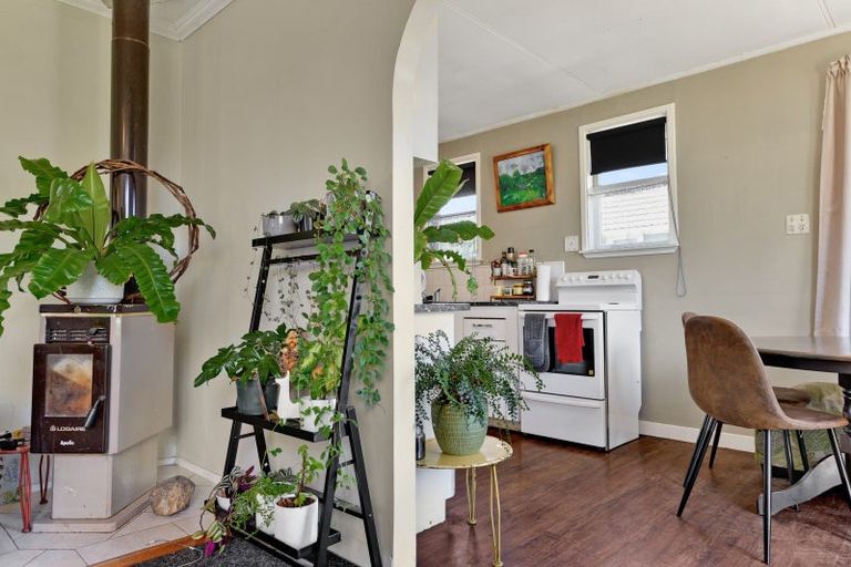 Photo of property in 29 Ross Crescent, Fairfield, Hamilton, 3214