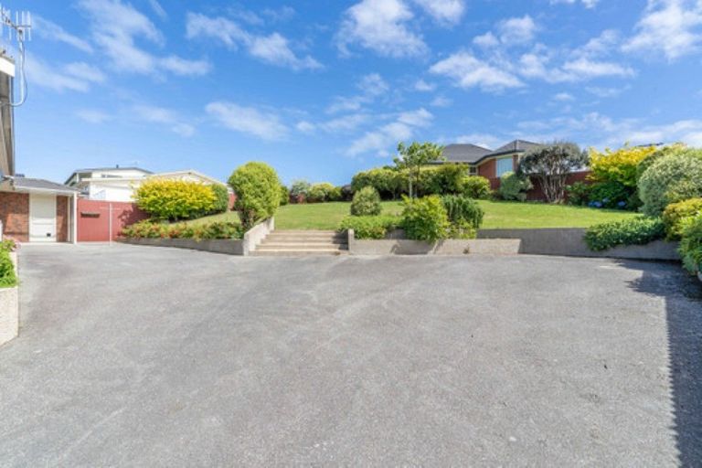 Photo of property in 12 Osborne Street, Riverton/aparima, Riverton, 9822