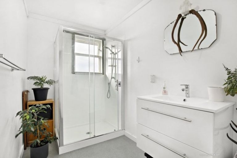 Photo of property in 139 Buckley Road, Southgate, Wellington, 6023