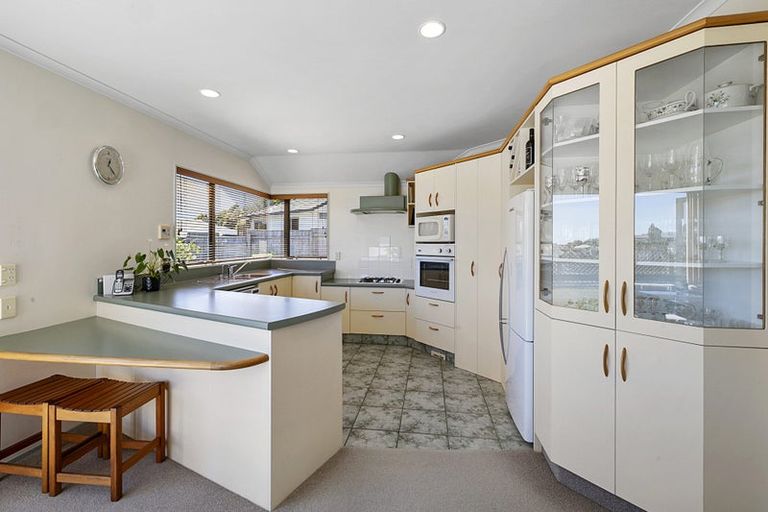 Photo of property in 26 Ashmore Drive, Frankleigh Park, New Plymouth, 4310