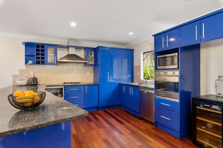 Photo of property in 60 Scarlet Oak Drive, Schnapper Rock, Auckland, 0632