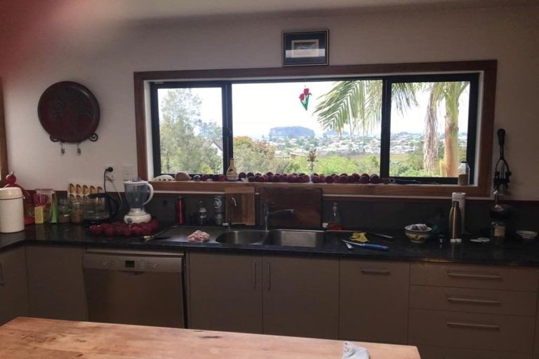 Photo of property in 8 Brenton Place, Whangamata, 3691