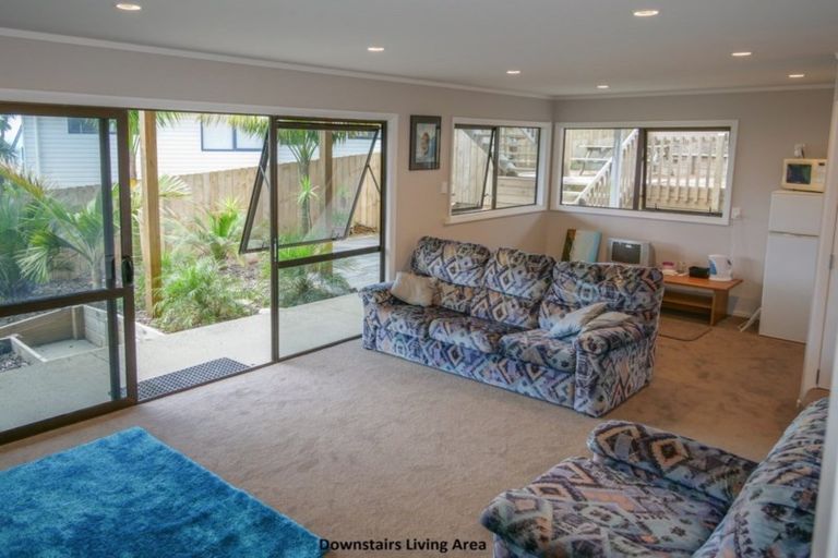 Photo of property in 20 Stratford Drive, Cable Bay, 0420