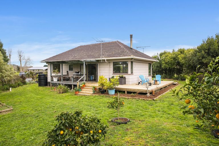 Photo of property in 102a Morley Road, Waiuku, 2681