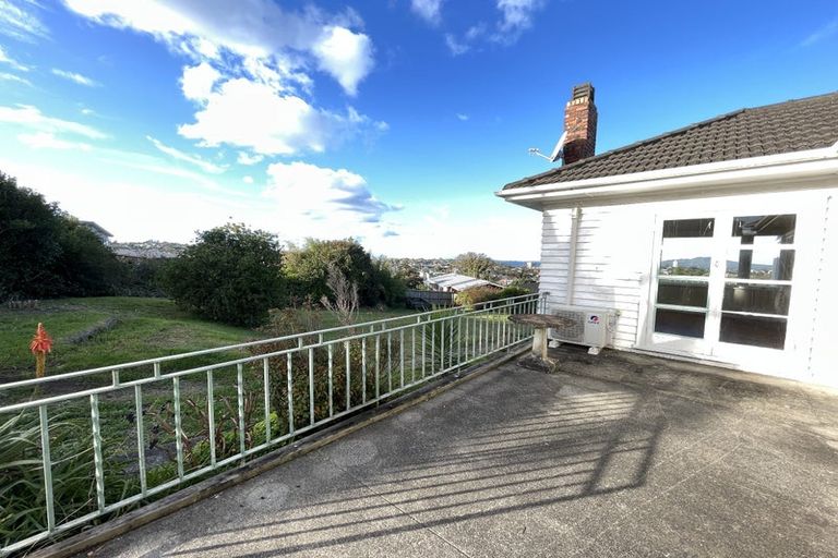 Photo of property in 89 Forrest Hill Road, Milford, Auckland, 0620