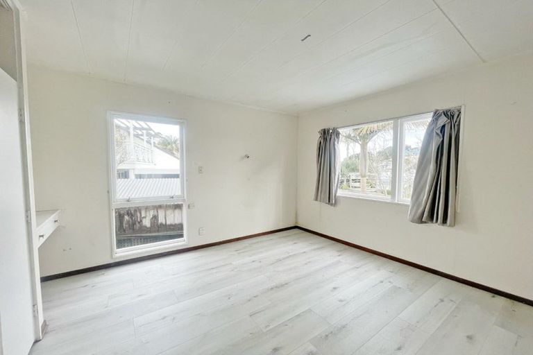 Photo of property in 2/22 Craig Road, Milford, Auckland, 0620