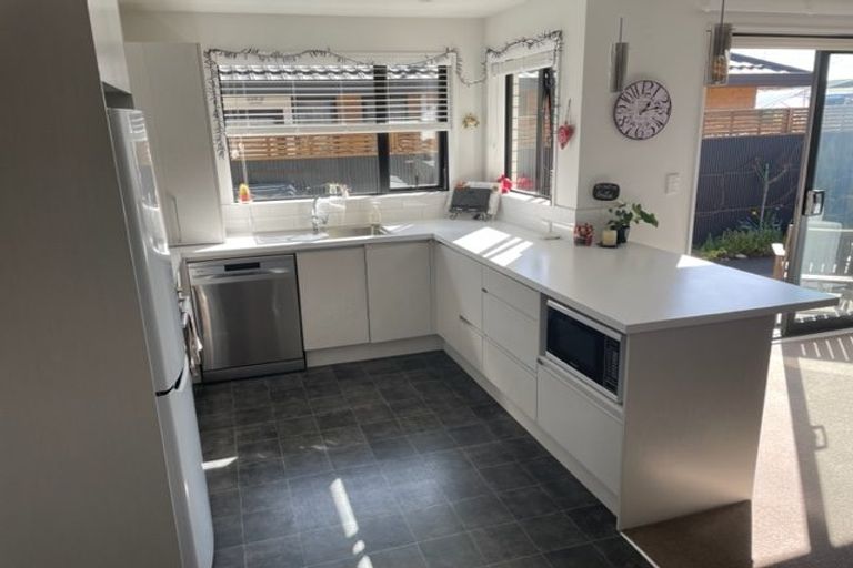 Photo of property in 56b Sawyers Arms Road, Northcote, Christchurch, 8052