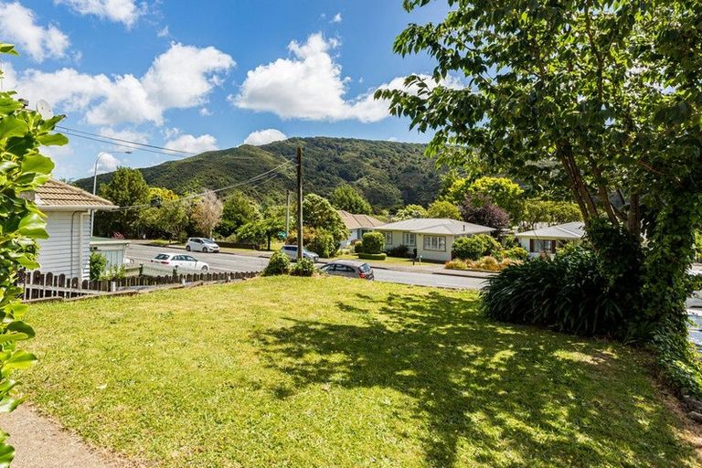 Photo of property in 65 Coast Road, Wainuiomata, Lower Hutt, 5014