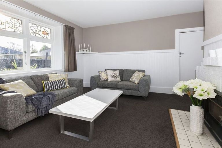 Photo of property in 2/25 Grassmere Street, Papanui, Christchurch, 8052