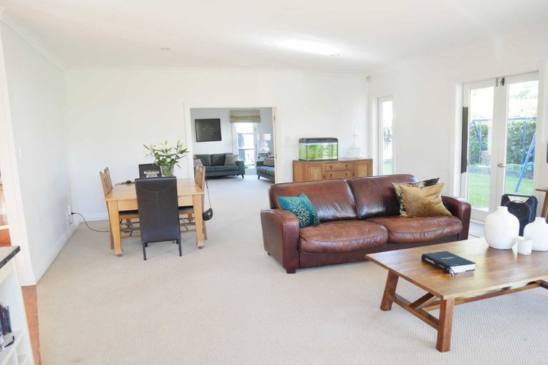 Photo of property in 74 Wai-iti Terrace, Bryndwr, Christchurch, 8052