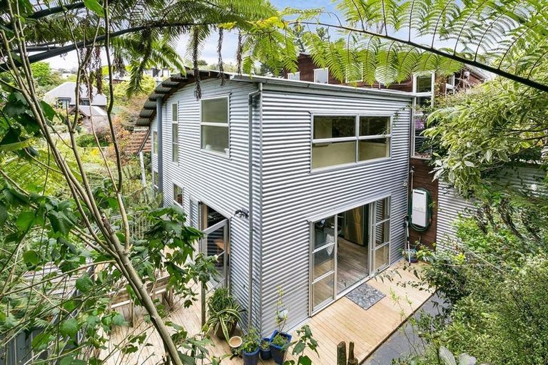 Photo of property in 67 Waikowhai Street, Ngaio, Wellington, 6035