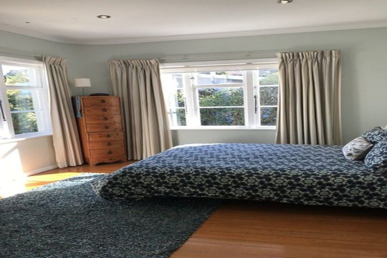 Photo of property in 10 Baroda Street, Khandallah, Wellington, 6035