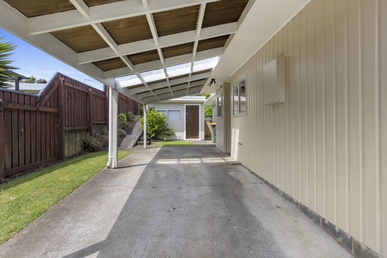 Photo of property in 1 Ross Place, Blagdon, New Plymouth, 4310