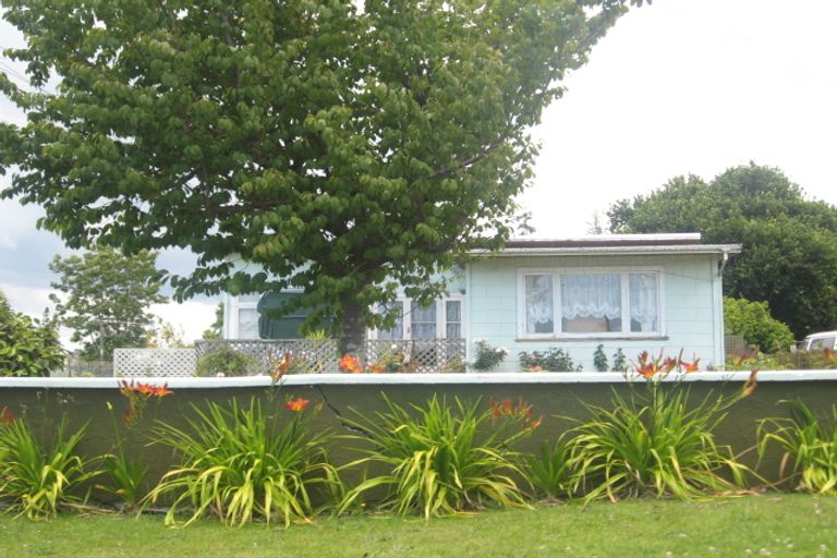 Photo of property in 6 Station Road, Te Puke, 3119