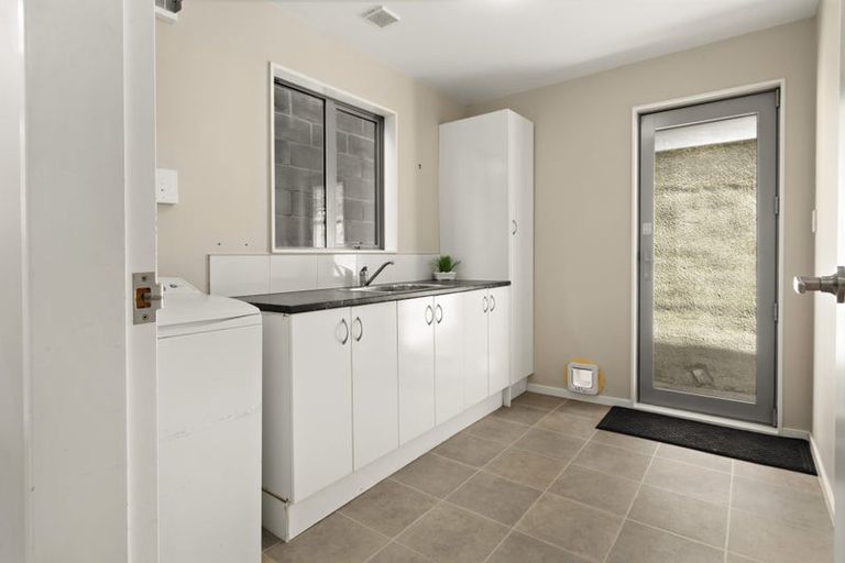 Photo of property in 101b Tauhinu Road, Miramar, Wellington, 6022