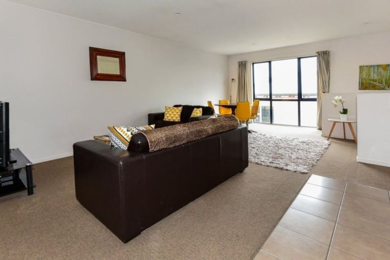 Photo of property in 3/75 Thackeray Place, Waltham, Christchurch, 8023