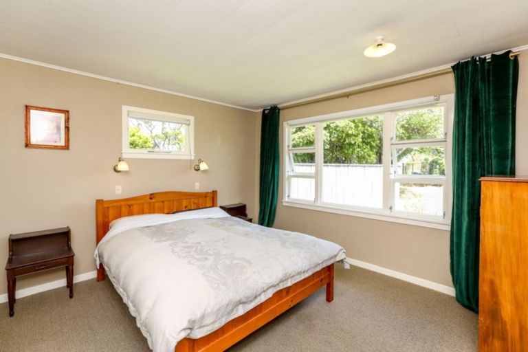 Photo of property in 27a Awanui Street, Merrilands, New Plymouth, 4312