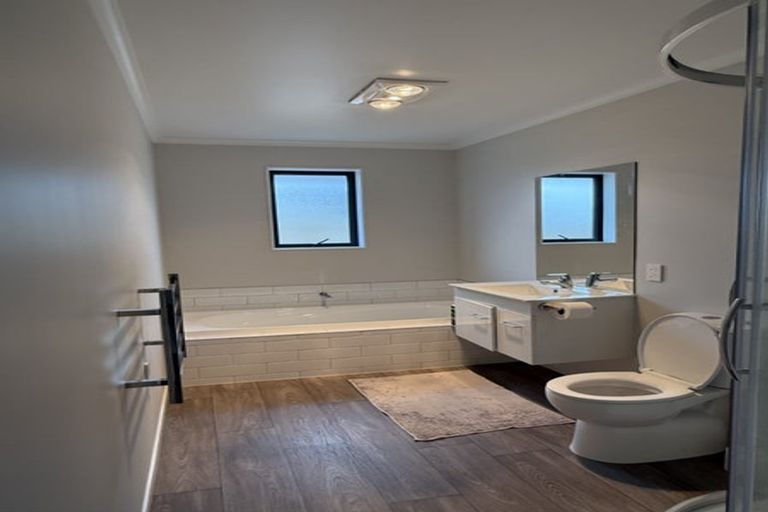 Photo of property in 19 Pitcaithly Street, Halswell, Christchurch, 8025