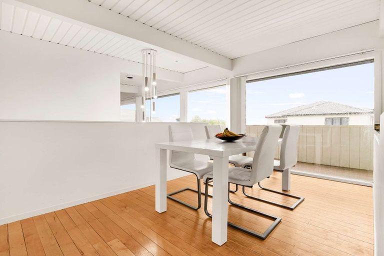 Photo of property in 247a Hill Road, The Gardens, Auckland, 2105