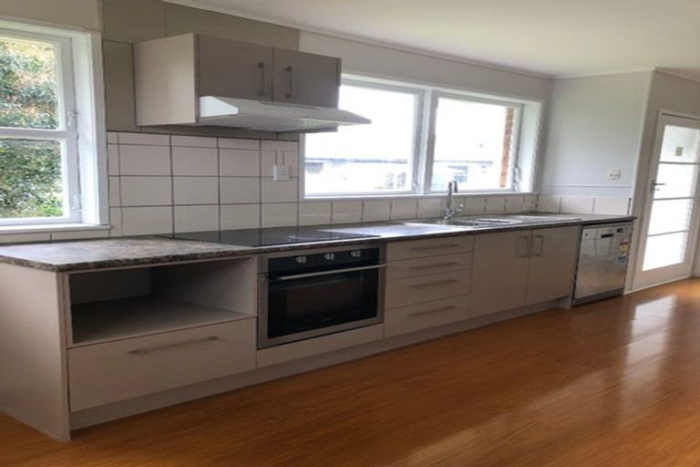 Photo of property in 62b Birkdale Road, Birkdale, Auckland, 0626