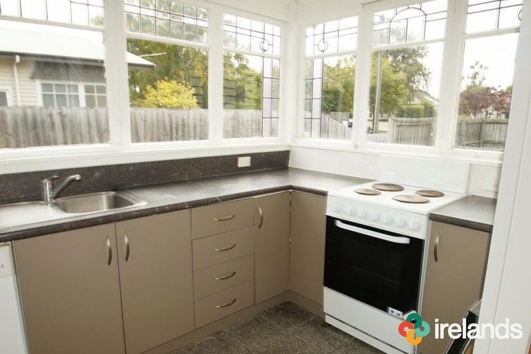 Photo of property in 60 Martin Avenue, Beckenham, Christchurch, 8023