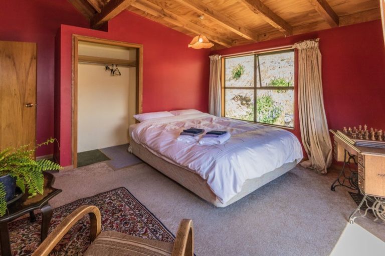 Photo of property in 50 Main Road, Luggate, Cromwell, 9383