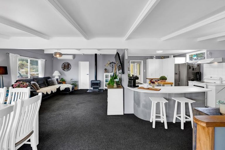 Photo of property in 49 Ngakoti Street, Urenui, 4375