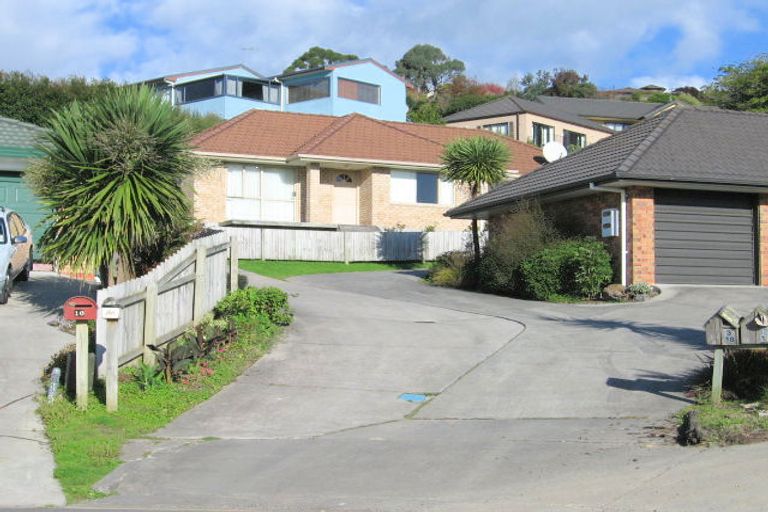Photo of property in 2/18 Lowburn Place, Clover Park, Auckland, 2019